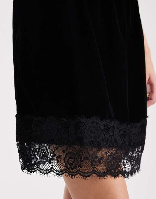 ASOS DESIGN - Minigonna in velluto nera con finiture in pizzo, 2 di 5