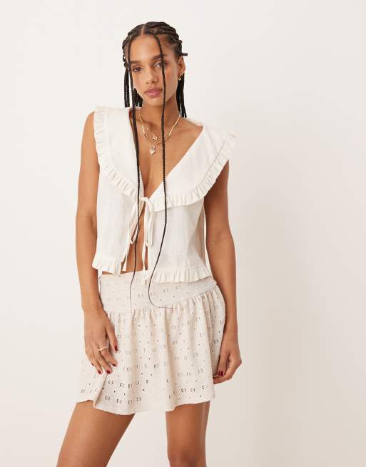 ASOS DESIGN - Minigonna pantalone in pizzo sangallo a vita medio alta colore naturale