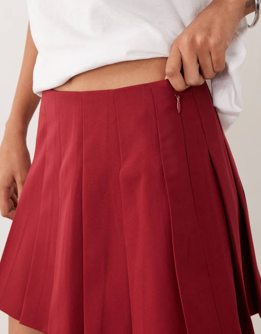 ASOS DESIGN minigonna sartoriale a pieghe rosso scuro, 3 di 5