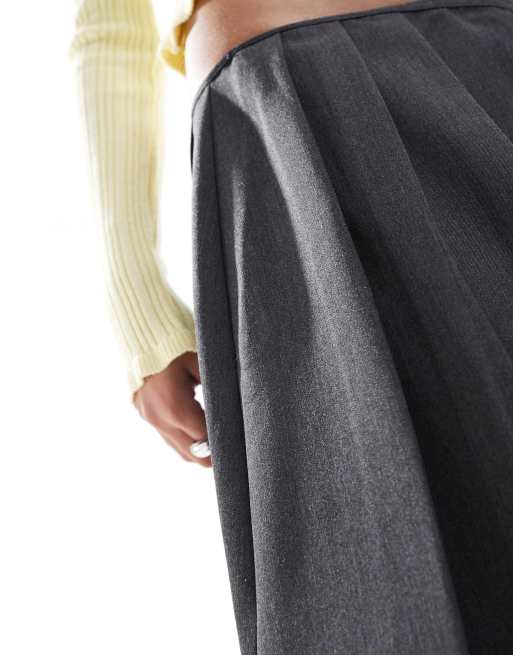 ASOS DESIGN - Minigonna sartoriale avvolgente a pieghe grigia, 4 di 5