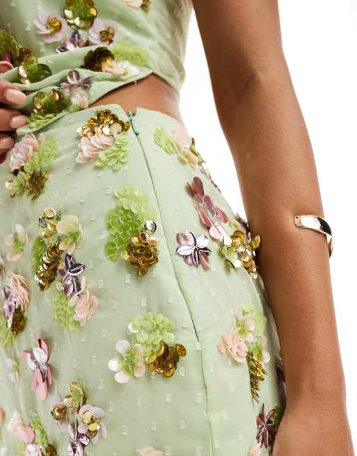 ASOS DESIGN - Minigonna verde con decorazioni floreali 3D, 3 di 5