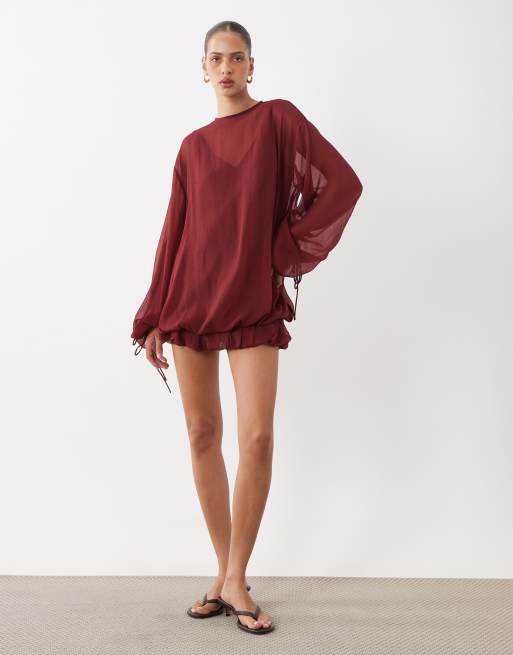 ASOS DESIGN minikjole i chiffon med høj hals og blouson-talje i burgundy, 2 af 4