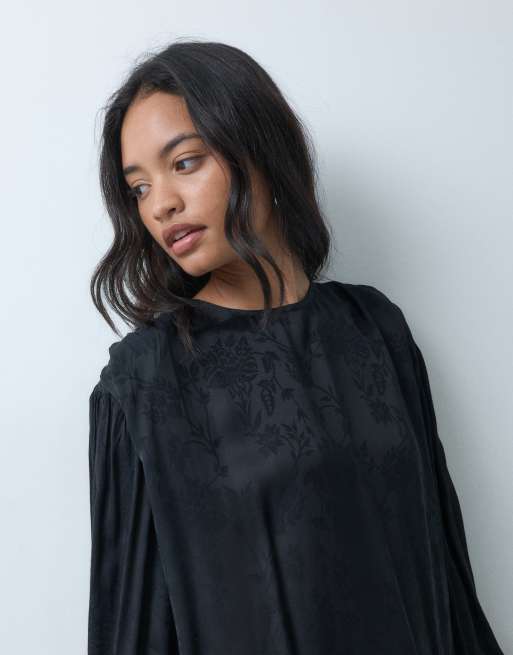 ASOS DESIGN minikjole med rund hals og jacquard og blousonærme i sort, 3 af 5