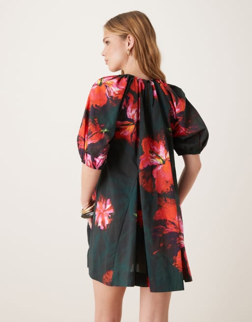 ASOS DESIGN – Miniklänning i bomullspoplin med puffärmar och röda blommor, 3 av 4