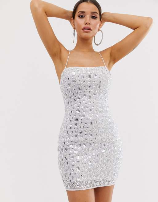 ASOS DESIGN – Miniklänning med heltäckande utsmyckningar och pärlor