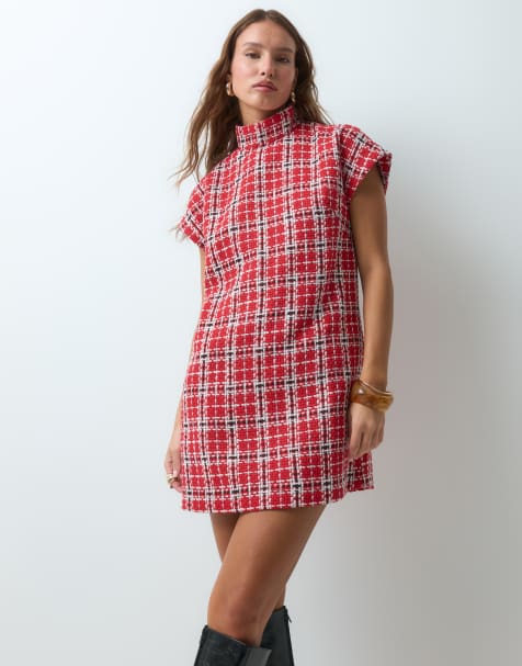 ASOS DESIGN miniklänning med hög polokrage i röd bouclé - view 1