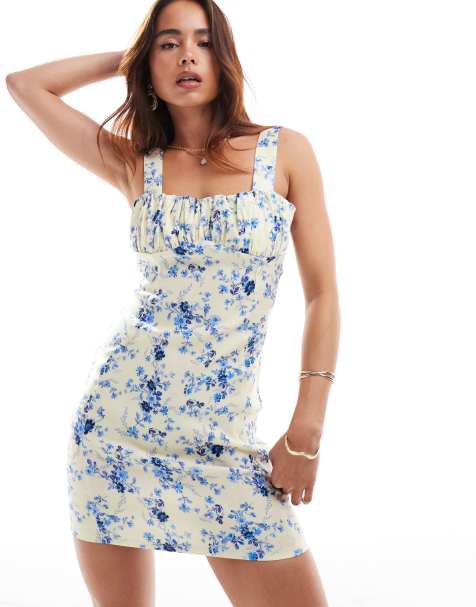 ASOS DESIGN – Minikleid aus Bengaline mit geraffter Brustpartie und blauem Blumenmuster - view 1