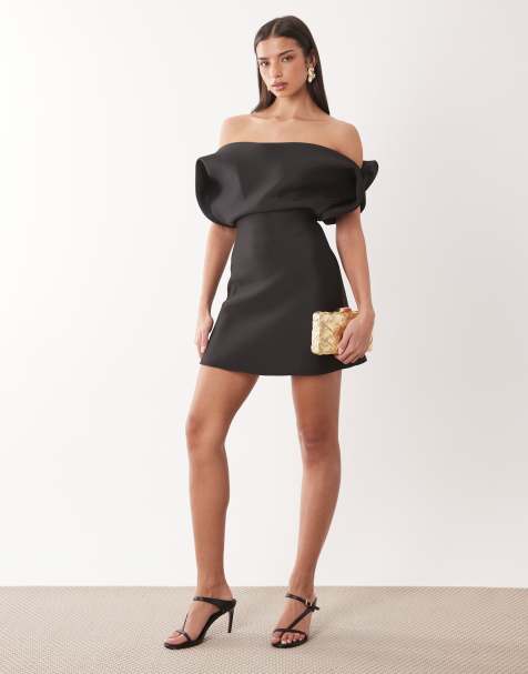 ASOS DESIGN – Minikleid aus neoprenartigem Material in Schwarz mit strukturiertem Carmen-Ausschnitt - view 1