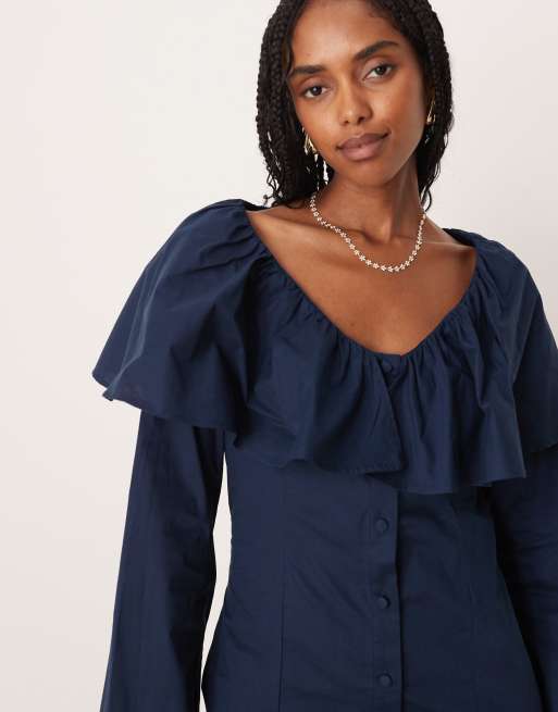 ASOS DESIGN – Minikleid aus Popeline in Marineblau mit Knopfleiste und Rüschen am Ausschnitt, 2 von 4