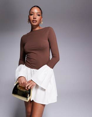 ASOS DESIGN - Minikleid aus Popeline-Mischung in Mokka mit Rüschenbündchen an den Ärmeln-Braun