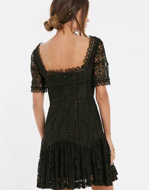 ASOS DESIGN – Minikleid aus Spitze mit eckigem Ausschnitt und ausgestellten Ärmeln, 2 von 4