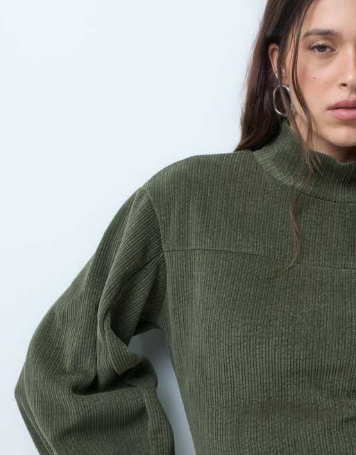 ASOS DESIGN Minikleid aus weichem Cord mit Teilungsnähten in Grün, 5 von 5