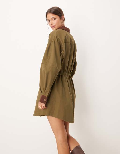 ASOS DESIGN – Minikleid im Barn-Jacket-Stil aus schwerem Twillstoff in Olivgrün mit geraffter Taille, 4 von 4