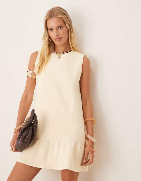 ASOS DESIGN – Minikleid in Cremeweiß mit strukturiertem Saum - view 1