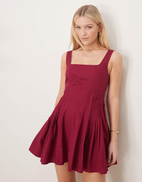 ASOS DESIGN – Minikleid in Himbeerrot mit U-Ausschnitt und Falten in der Taille - view 1