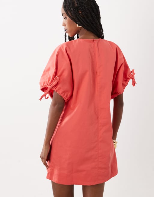 ASOS DESIGN – Minikleid in Koralle mit Rundhalsausschnitt und Bindedetail an den Ärmeln, 4 von 4