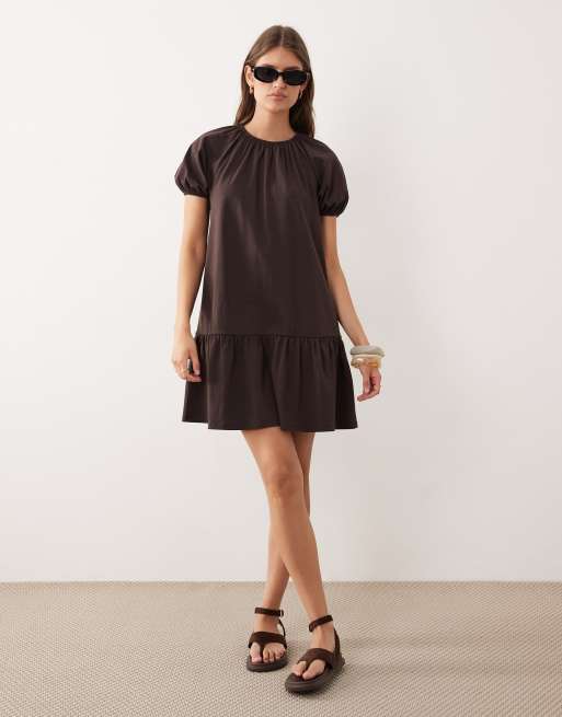 ASOS DESIGN – Minikleid in Schokobraun mit Puffärmeln und gerafften Details, 2 von 4