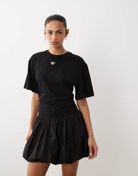 ASOS DESIGN – Minikleid in Schwarz mit geraffter Taille und Ballonsaum - view 1