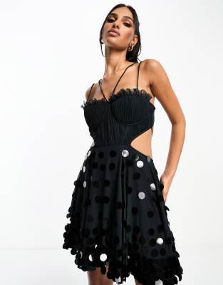 ASOS DESIGN - Minikleid in Schwarz mit Korsettdetail, Paillettenscheiben, Zierausschnitt und Skater-Rock