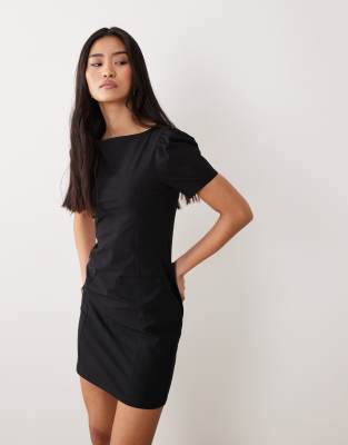 ASOS DESIGN - Minikleid in Schwarz mit Puffärmeln und Taschendetail