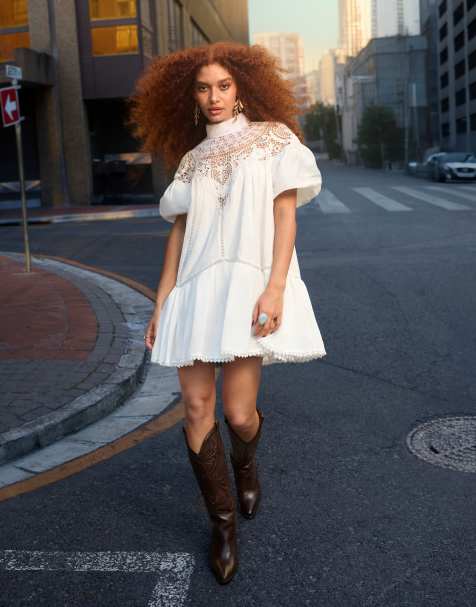 ASOS DESIGN – Minikleid in Weiß mit Puffärmeln und Spitzendetail - view 1