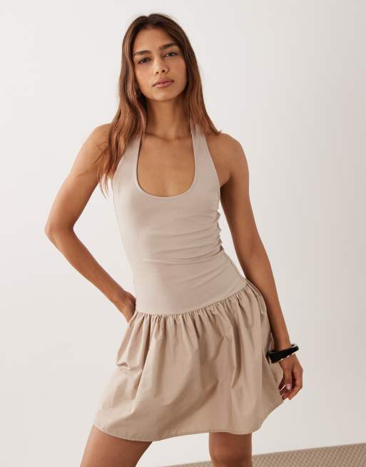 ASOS DESIGN Minikleid mit Neckholder und U-Ausschnitt mit Baumwoll-Popeline-Rock in Stone, 2 von 4