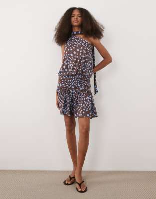 ASOS DESIGN - Minikleid mit Polka-Dot-Muster, weitem Rock und Bindedetail am Ausschnitt-Bunt