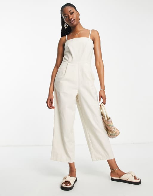 ASOS DESIGN - Minimalistische jumpsuit met knopen en open achterkant in stone
