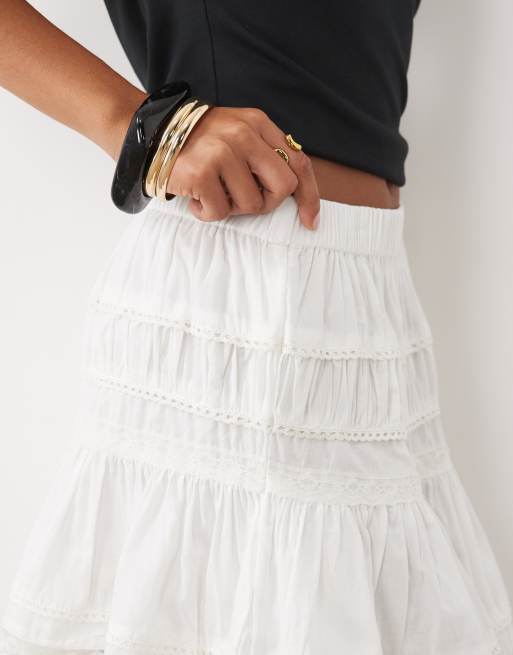 ASOS DESIGN mininederdel med blondeindsats i hvid, 3 af 5