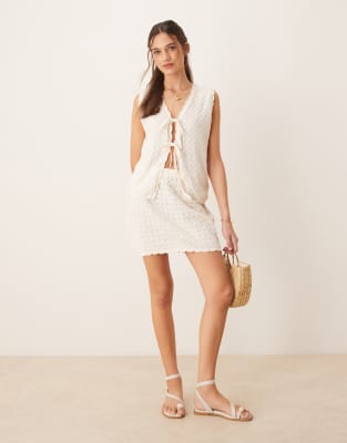 ASOS DESIGN - Minirock aus Häkelstrick in Ecru, Kombiteil-Weiß