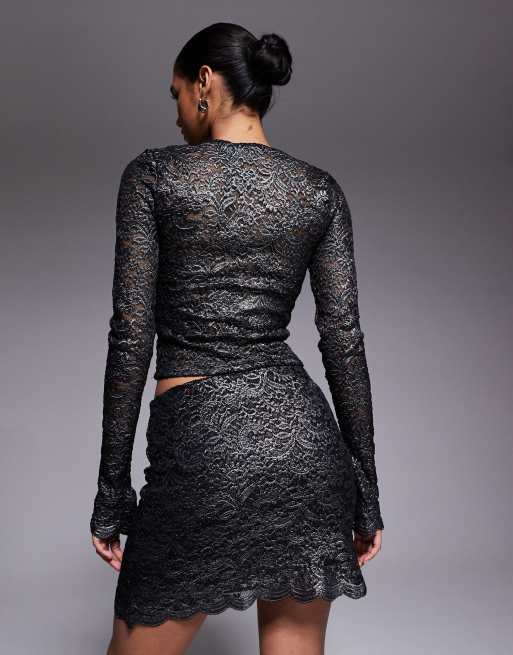 ASOS DESIGN – Minirock aus Metallic-Spitze in Schwarz und Silber, 4 von 5