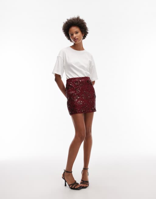 ASOS DESIGN – Minirock in Burgunderrot mit durchgehendem floralem Paillettenbesatz, 4 von 5