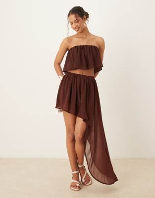 ASOS DESIGN - Minirock in Schokobraun mit asymmetrischem Saum und gerafftem Design, Kombiteil