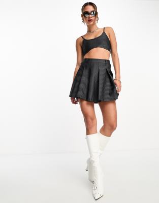 ASOS DESIGN - Minirock mit Nadelstreifen und Falten-Design, Kombiteil-Bunt