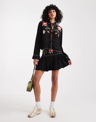 ASOS DESIGN - Minirock mit Stickerei, Kombiteil-Bunt