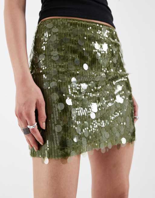 ASOS DESIGN – Minirock mit verschiedenen Pailletten in Grün, 4 von 5