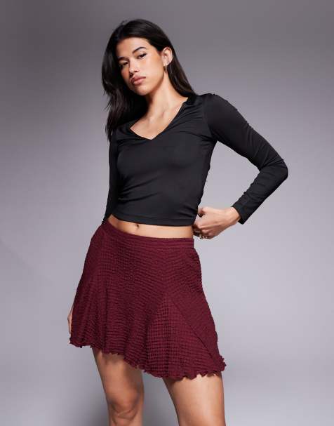 ASOS DESIGN - Minirok met textuur en godetplooien in bordeauxrood - view 1