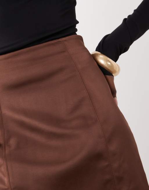ASOS DESIGN - Minirok van satijn met structuur in chocoladebruin, 5 van 5