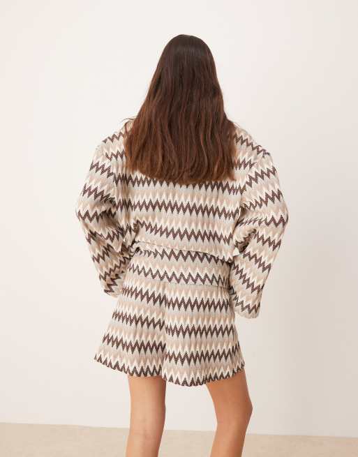 ASOS DESIGN - Minishorts med brune chevron-striber - Del af sæt, 3 af 5