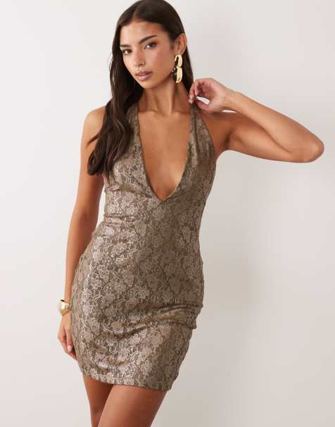ASOS DESIGN - minivestido de encaje con escote pronunciado y acabado metalizado en caqui - view 1