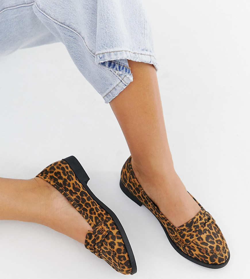 ASOS DESIGN – Minny – Leopardmönstrade platta skor med bred passform-Flerfärgad