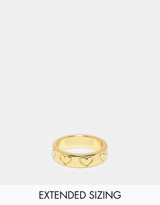 ASOS DESIGN - Mit 14 Karat vergoldeter Ring mit eingravierten Herzen-Goldfarben