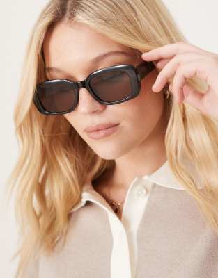 ASOS DESIGN - Mittelgroße Sonnenbrille mit eckigem, breitem Gestell in Schwarz