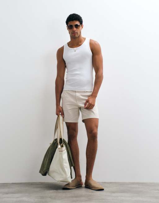 ASOS DESIGN – Mittellange Chino-Shorts mit schmalem Schnitt in Steinbeige, 3 von 5