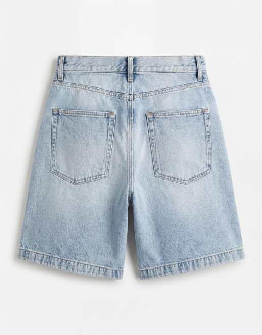 ASOS DESIGN – Mittellange Jeans-Jorts in hellblauer Waschung, 7 von 9