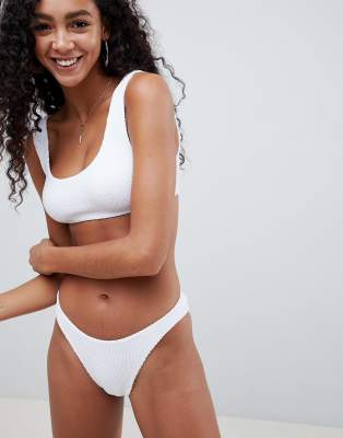 ASOS DESIGN - Mix-and-Match - Bikinihüfthose mit hohem Beinausschnitt in Crinkle-Optik-Weiß