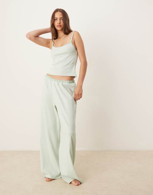 ASOS DESIGN - Mix en match - Gestreepte pyjama-cami met ruches in saliegroen, 2 van 4