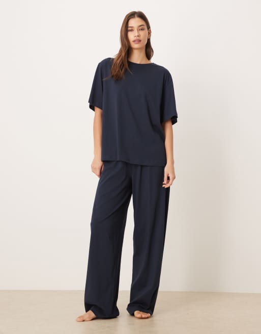 ASOS DESIGN - Mix en match - Oversized pyjama-T-shirt van katoen in marineblauw, 2 van 4