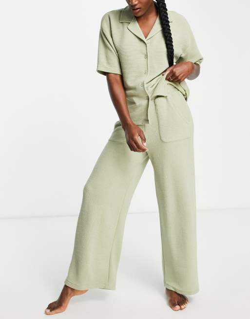 ASOS DESIGN - Mix en match - Pyjama-overhemd van gekreukte jersey in saliegroen, 4 van 4