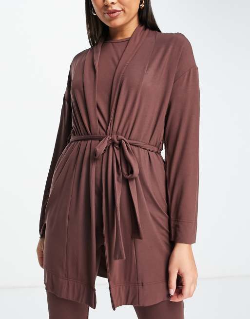 ASOS DESIGN - Mix en match - Soepelvallende halflange kamerjas van modal in bruin